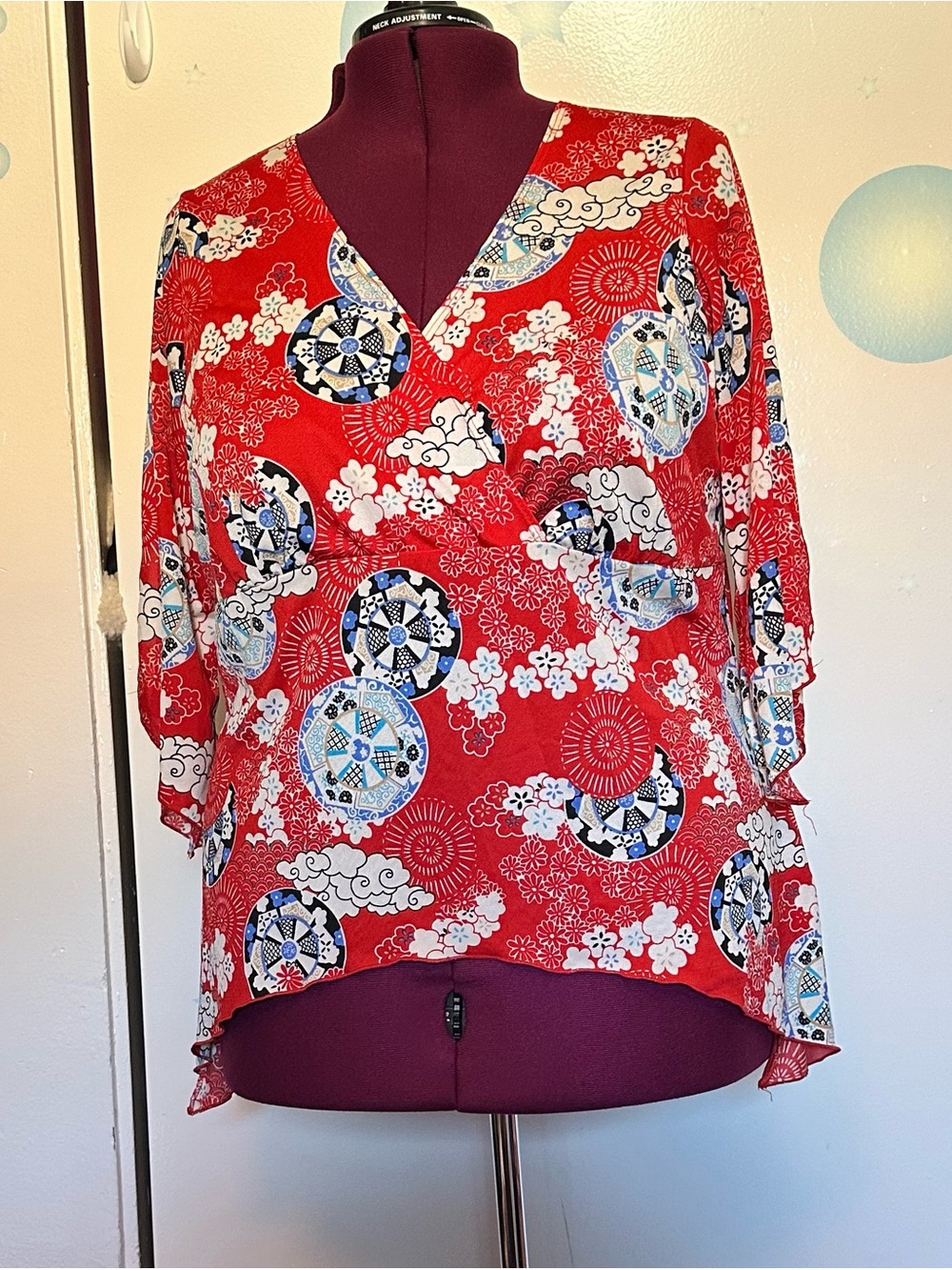 Julie’s Closet Asian Red Floral Print Wrap-Style Women's Top Vintage Y2K